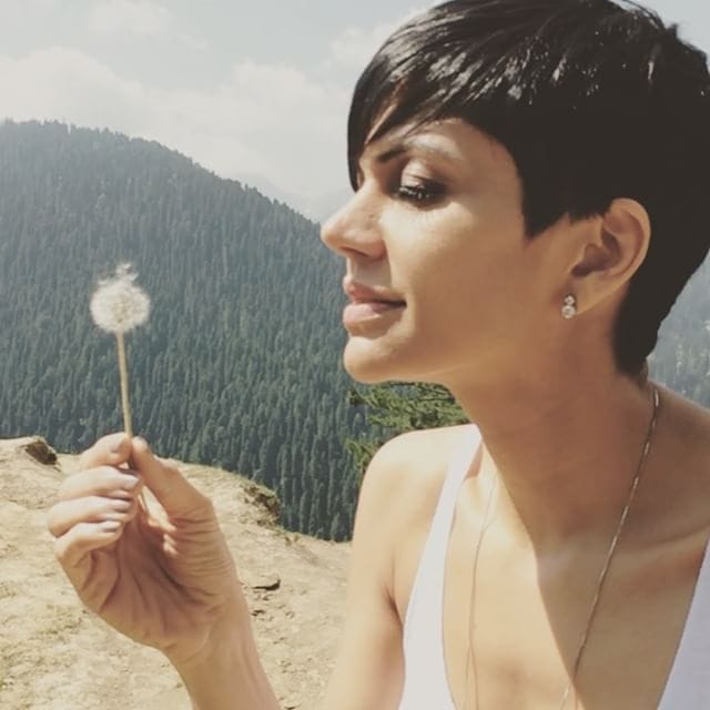 mandira bedi Is holidaying In gulmarg