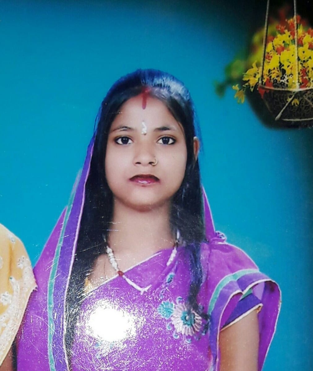 husband shoots to his wife when she deny to go in law's house