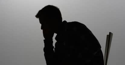 man strayed five hours with wife's body