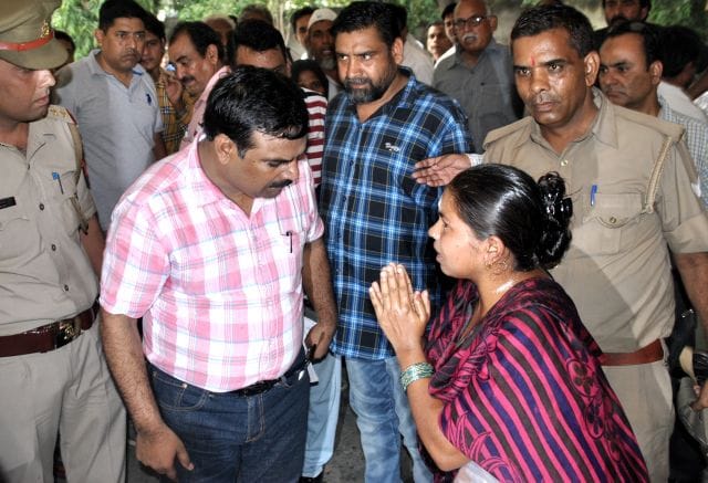Tehsil day woman The attempted self-immolation