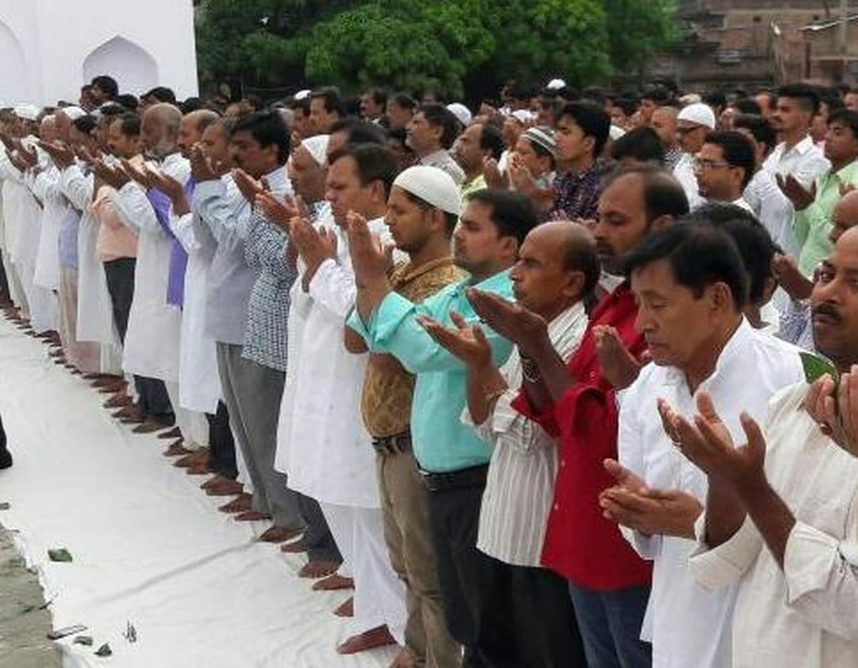 Sunni community will celebrate Eid today