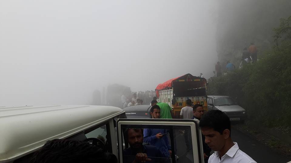 three died in road accident near sirmour himachal pradesh