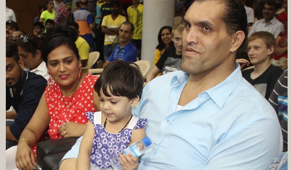 wwe wrestler great khali at punjab university  with daughter and wife