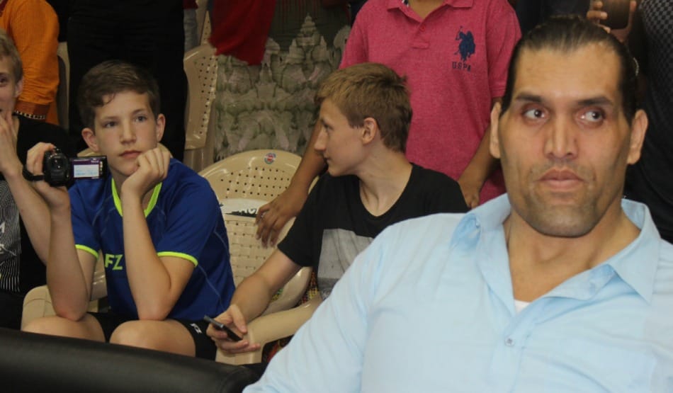 wwe wrestler great khali at punjab university  with daughter and wife