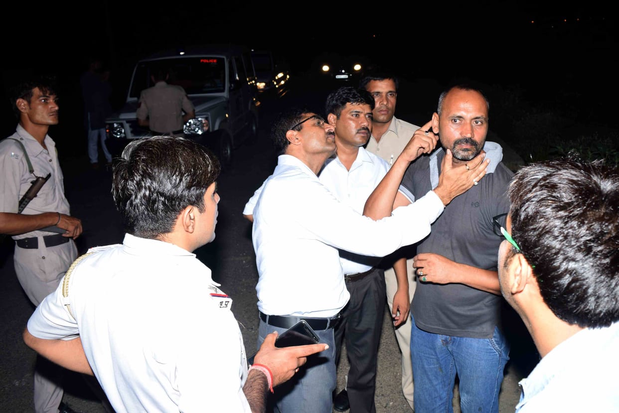 test drive, kidnaaping, car robbery, mersdies robbery, car honur, crime, police, rohtak, haryana