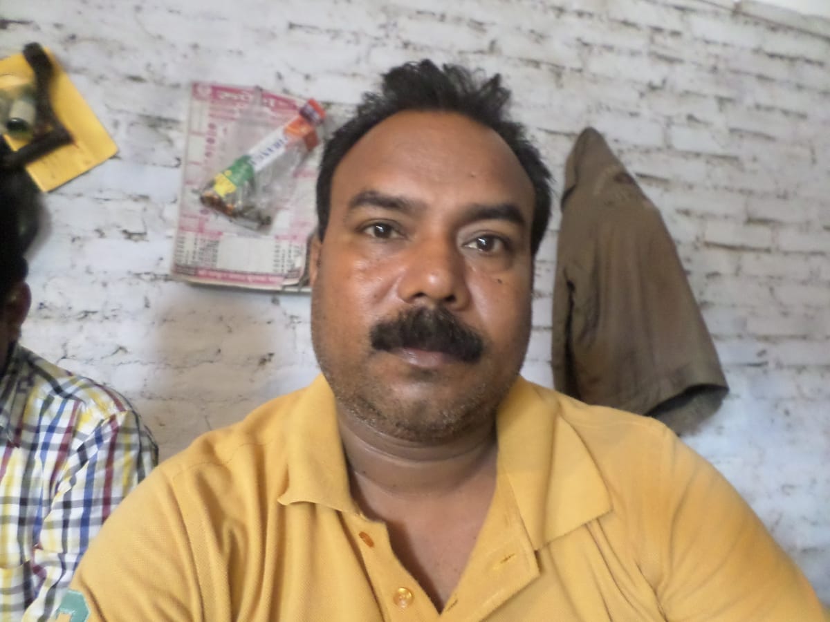 Extortion from businessmen seeking fruit