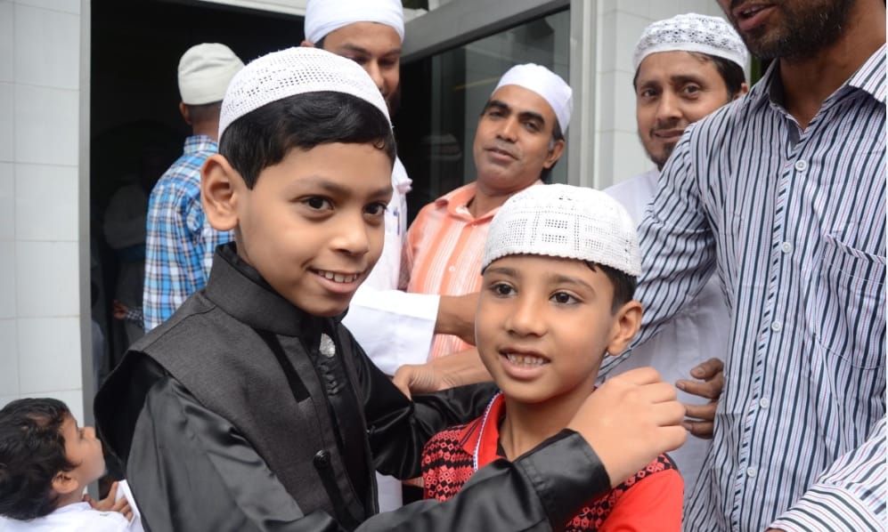 Muslims around the himachal celebrate Eid al-Fitr 2016