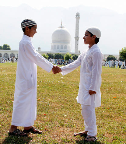 Eid ul Fitr 2018: five big things of eid festival celebrates