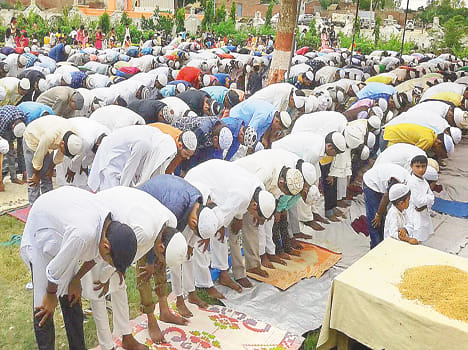 pray on Eid