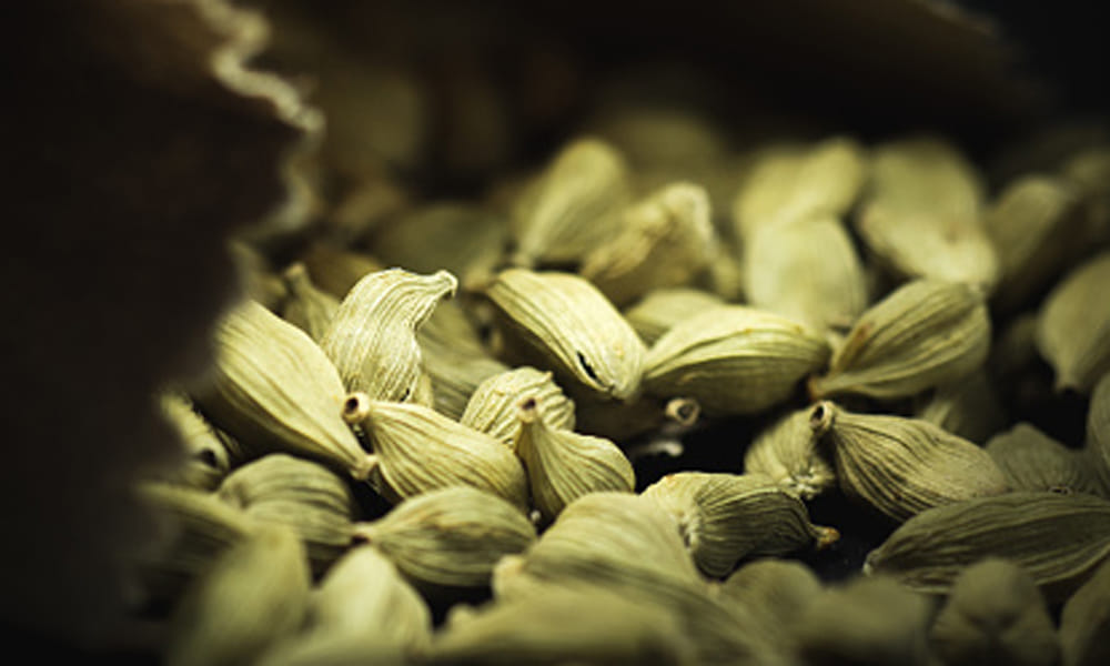 benefits of cardomom