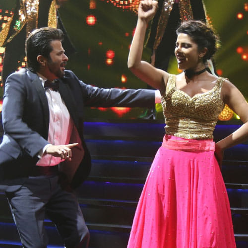 these international girls have fire on iifa stage