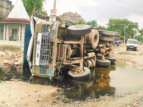 Reflex on the road dumper
