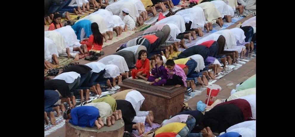 Tarawih in the mosques, first Rosa from today