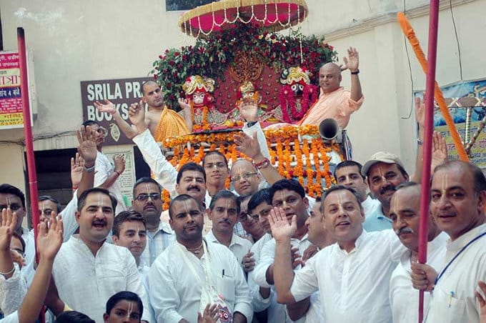 girl died in lord jagannath rathyatra at amritsar