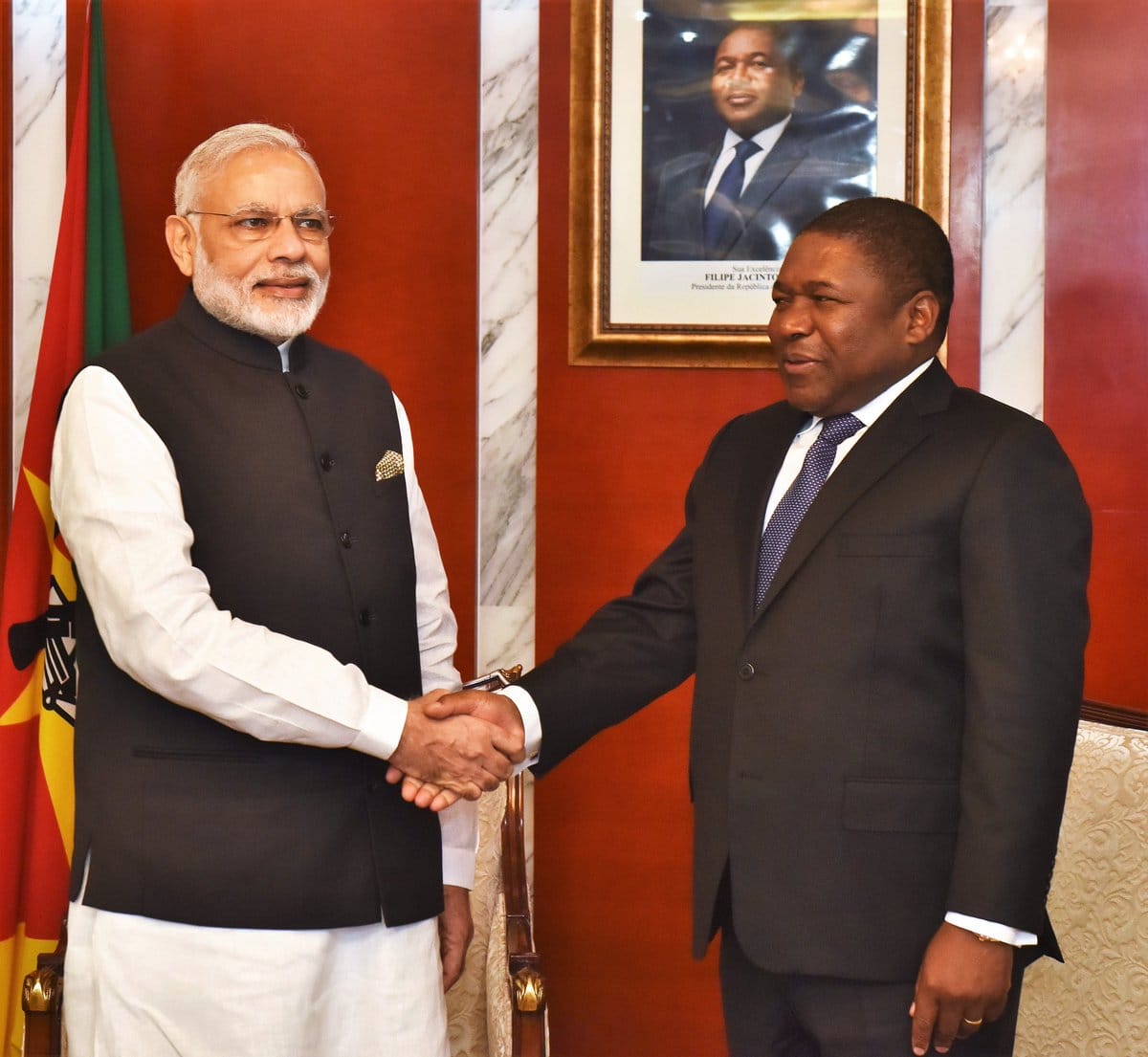 narendra modi meets president of mozambique