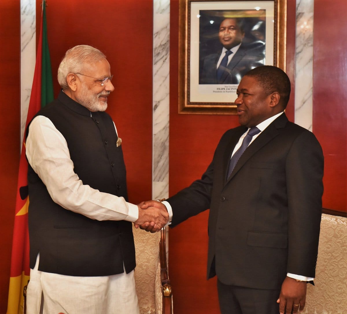 narendra modi meets president of mozambique