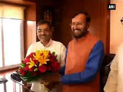 Prakash Javadekar takes charge of HRD Ministry
