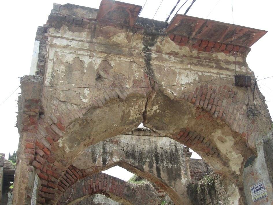 Accidents are invited shabby building