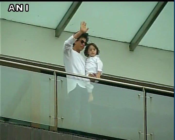 Shah Rukh Khan with his son AbRam at their Mumbai residence on  EidulFitr