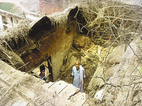 house linter fall,women injured