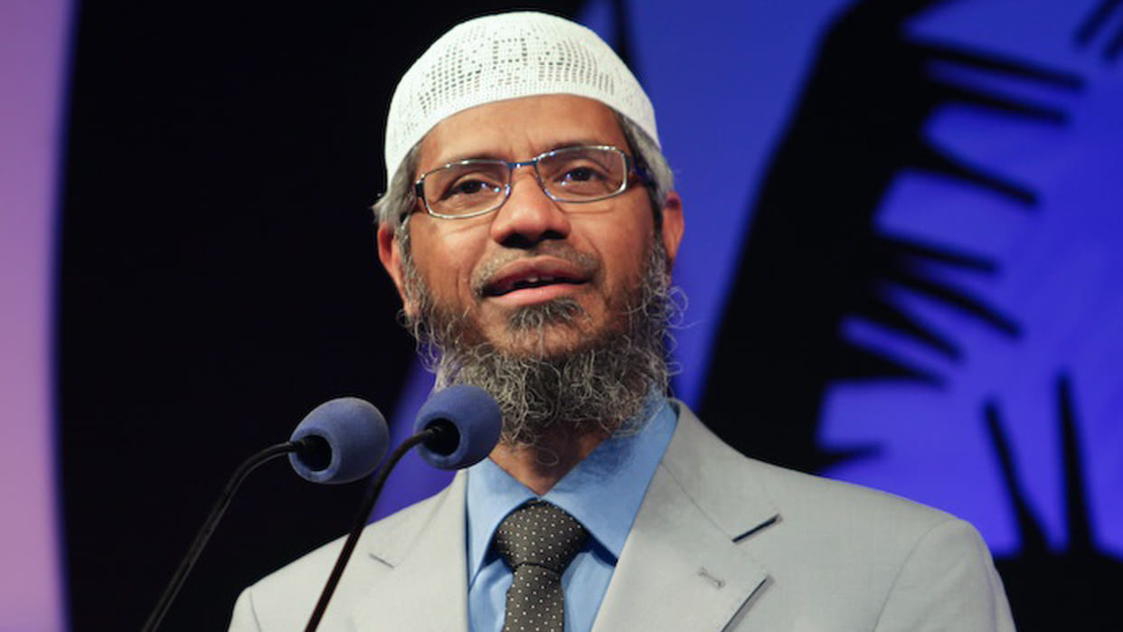 Maha CM orders police probe on preacher Zakir Naik's speeches