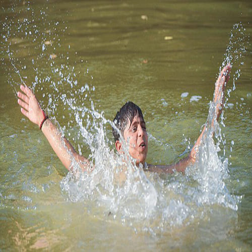 hot water come from pond with one clap