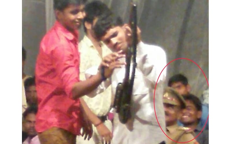 cop suspended in sitapur after dance video going viral