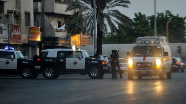 saudi arabia madeena attack and 12 people arrest