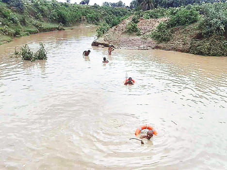 Seven people drowned in a thousand temptations