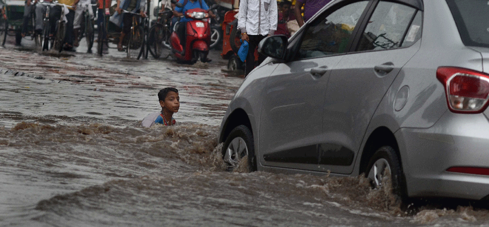 somewhere Heavy rains and somewhere dry in Delhi-NCR