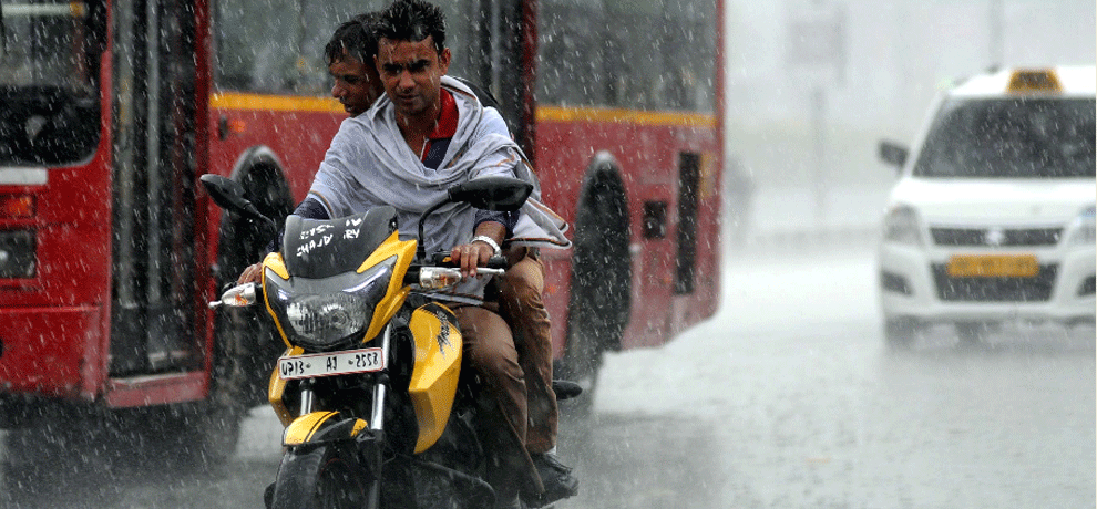 somewhere Heavy rains and somewhere dry in Delhi-NCR