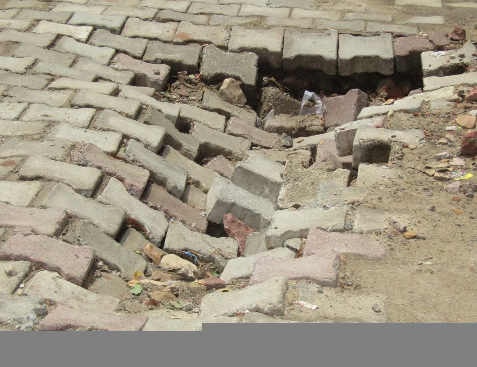 Interlocking cracked in two years