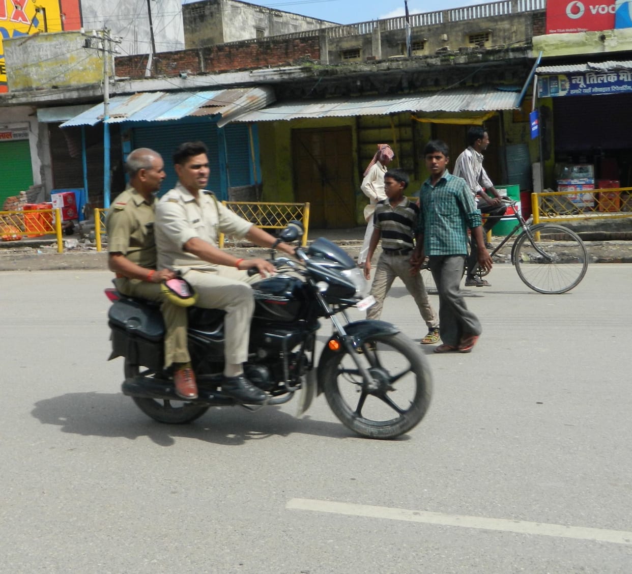 Order to neutralize wear helmets