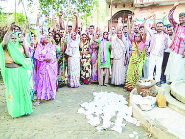 Wine sellers beaten