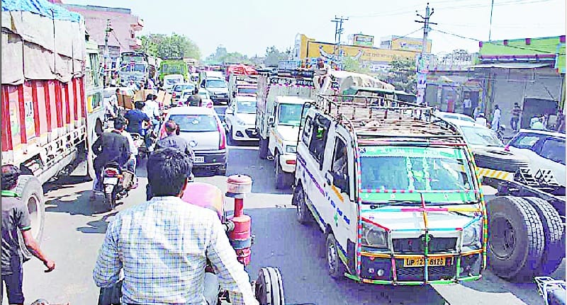 traffic jaam in city