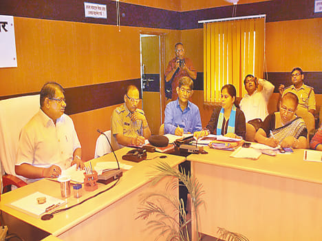 DM angry poor functioning of the police
