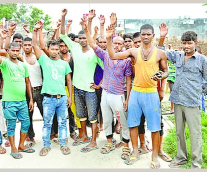A man murdered for prohibiting wine production in Bahraich.
