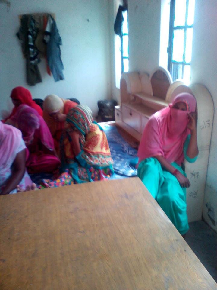 sex racket busted in dabwali, twelve people caught include six ladies at dabwali