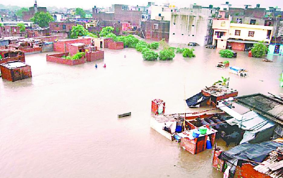 Floods submerged in Rudrapur