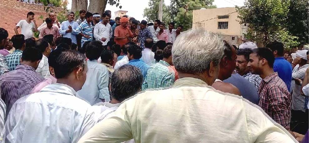 protest against bucher in gurgaon 