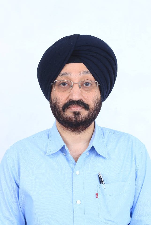 professor pradeep walia, GCG 11, canada, international confrence, chandigarh