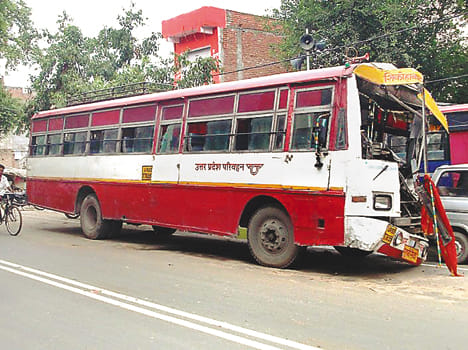 Clashed with truck roadways bus, 12 injured