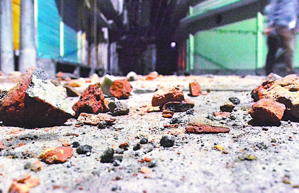 Stone throwing for water in nainital two womens badly injured 