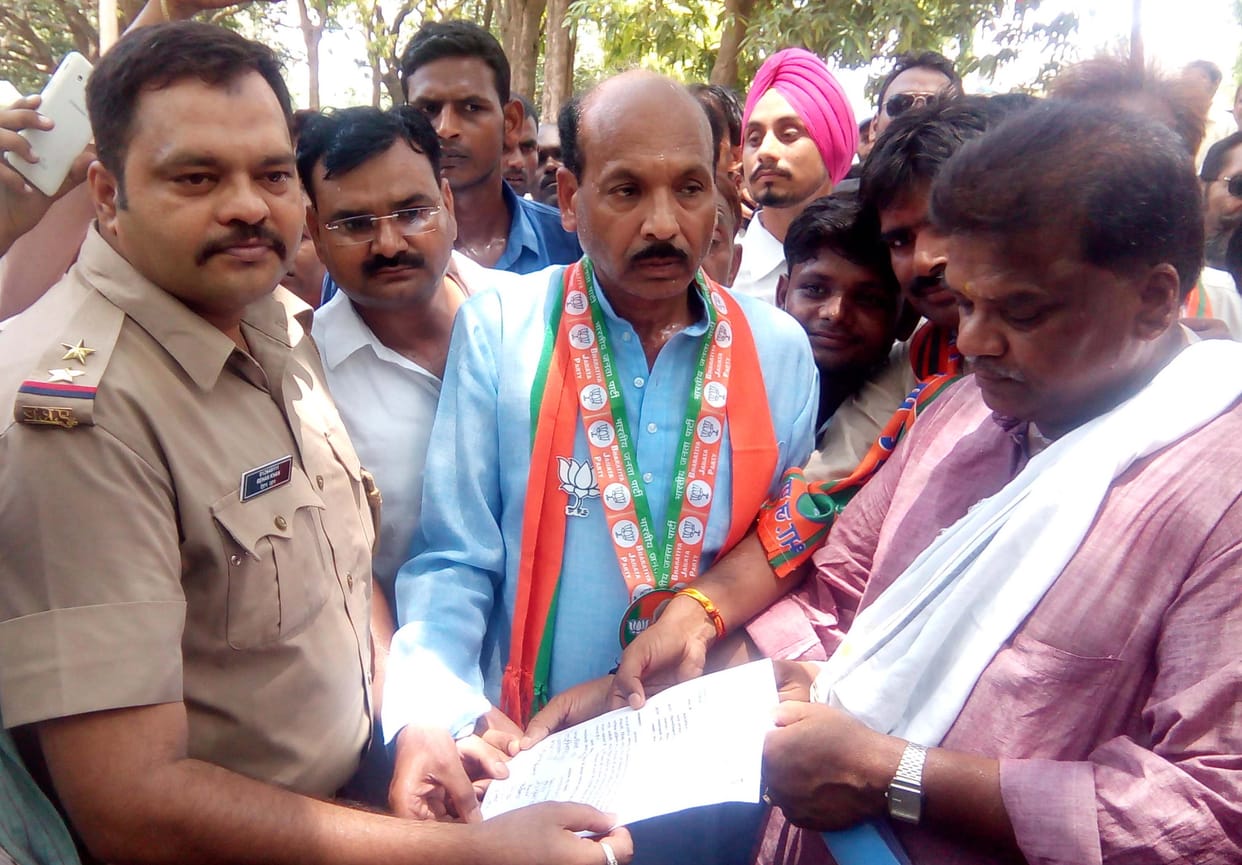 BJP members on the third day the police performance