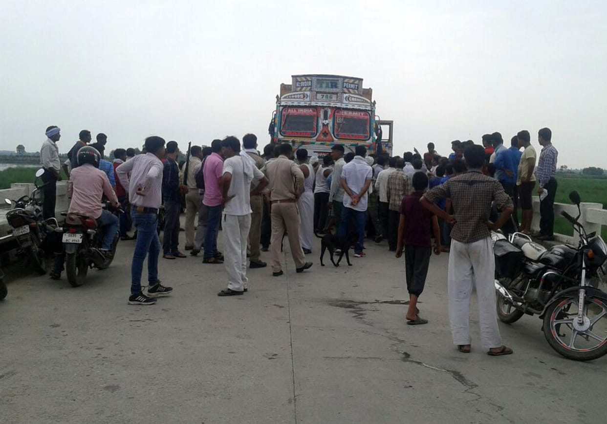 highway jam for arrest in accident in whichone died on the spot