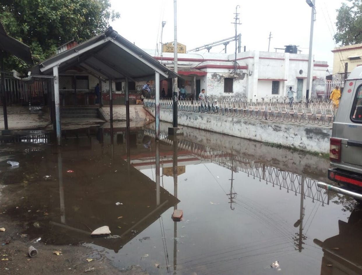 Jngi station A-class, utilities missing