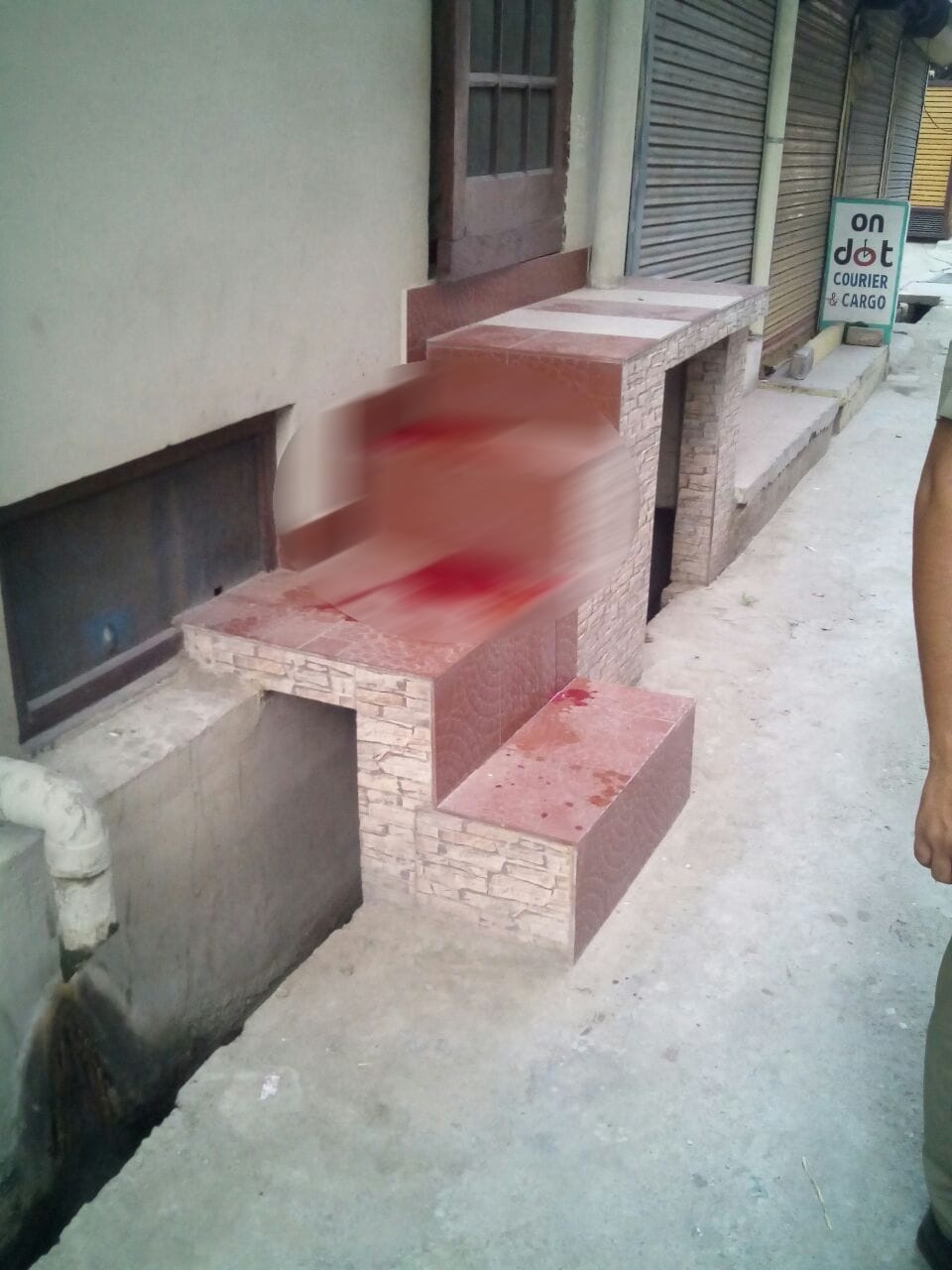 girl killed outside paying guest in roorkee