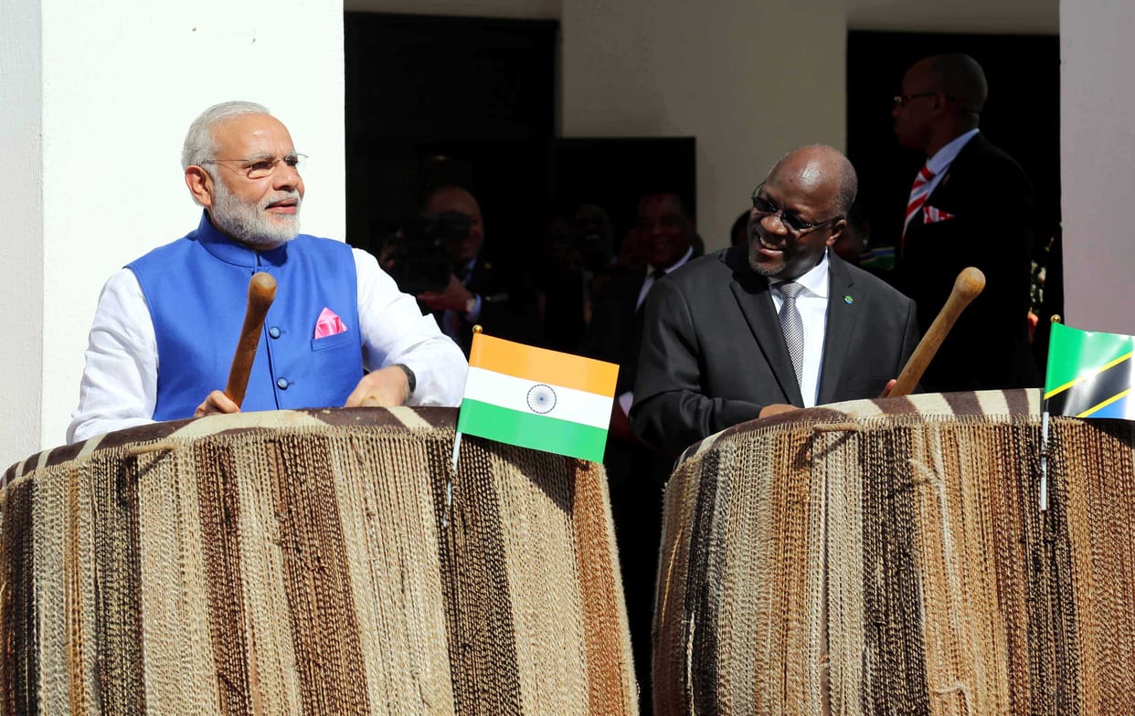 PM Narendra Modi being accorded ceremonial welcome in Dar es Salaam, Tanzania