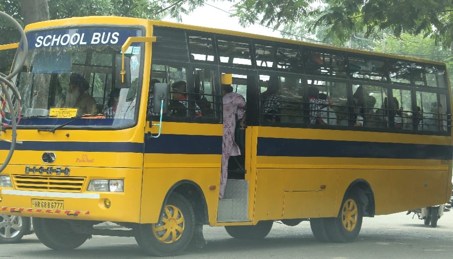 For without fitness certificates Do not operate the school vehicle