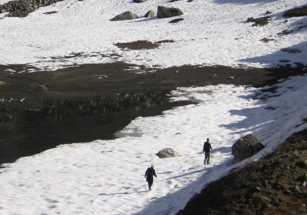 distance between glacier increased after 2013 disaster